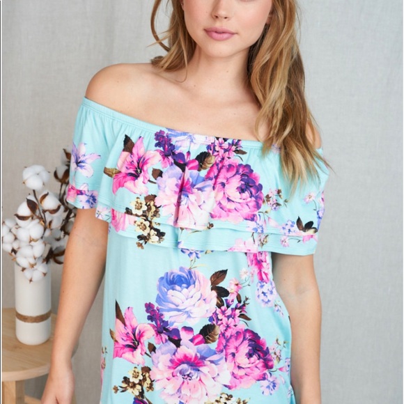 🦄 Host Pick 🦄 Spring into Action Top - Picture 2 of 4